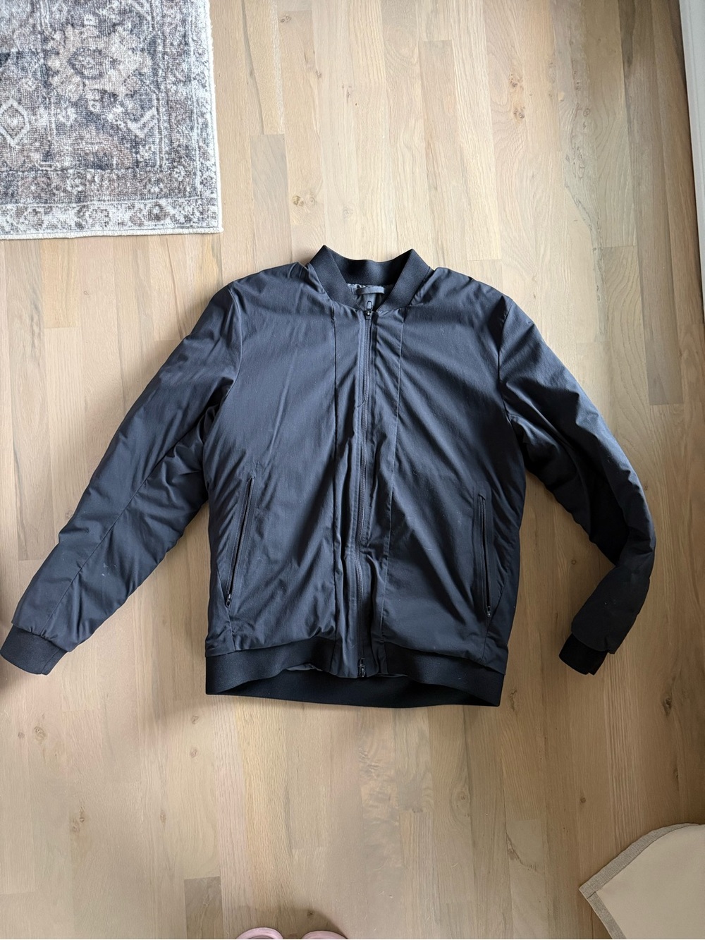 Lululemon Men's Black Bomber Jacket - Lightweight Zip-Up